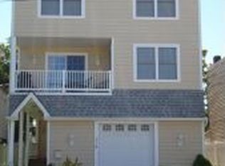 218 3rd St S, Brigantine, NJ 08203
