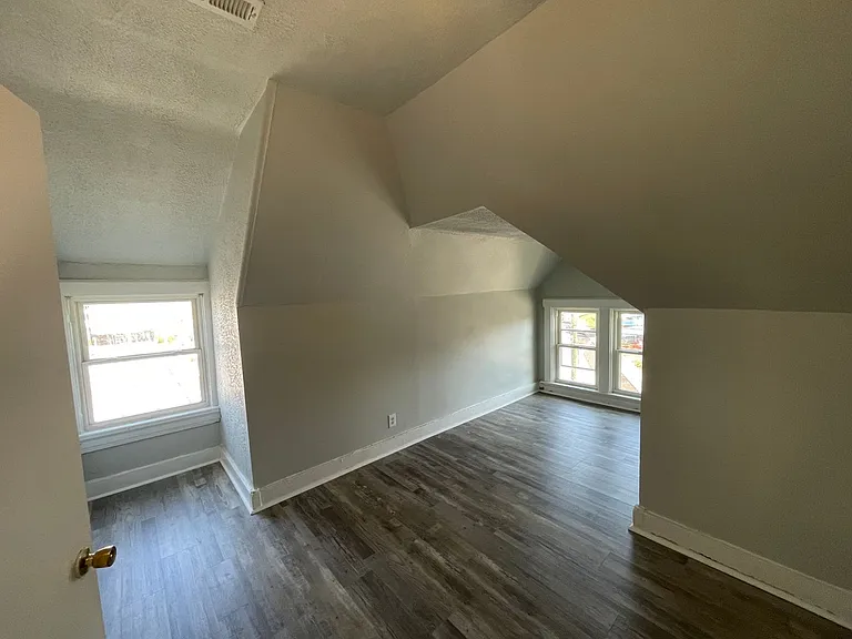 3627 Montgomery Rd. — Photo 4