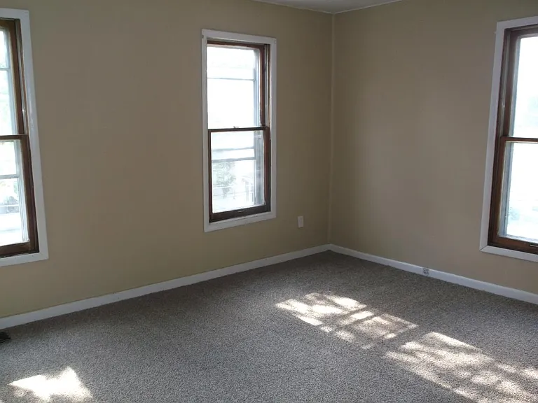 1801 Moravia St — Photo 6