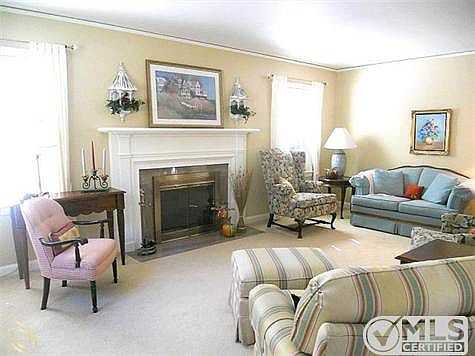 Spacious Living Room