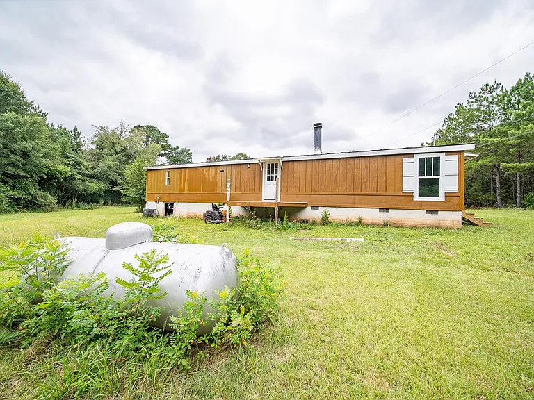 70 Shephard Dr — Photo 29