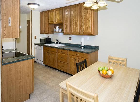 4th image of 401 E Burnsville Pkwy APT 105