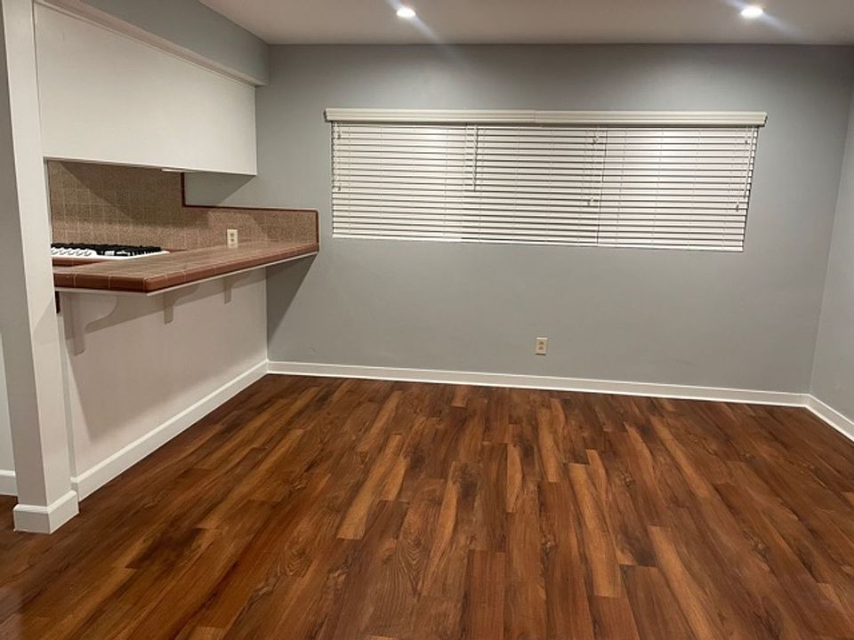 1st image of 3556 W 113th St APT 1