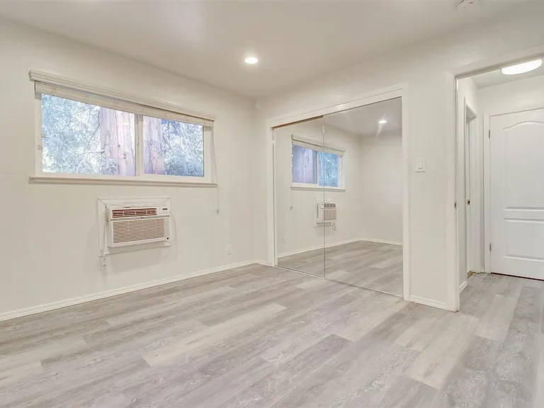 131 Cerrito Avenue — Photo 5