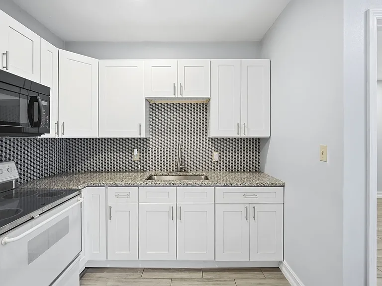 1411 E 24th Ave #B — Photo 6
