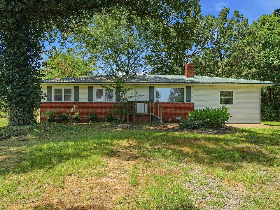 1st image of 371 Blair Rd
