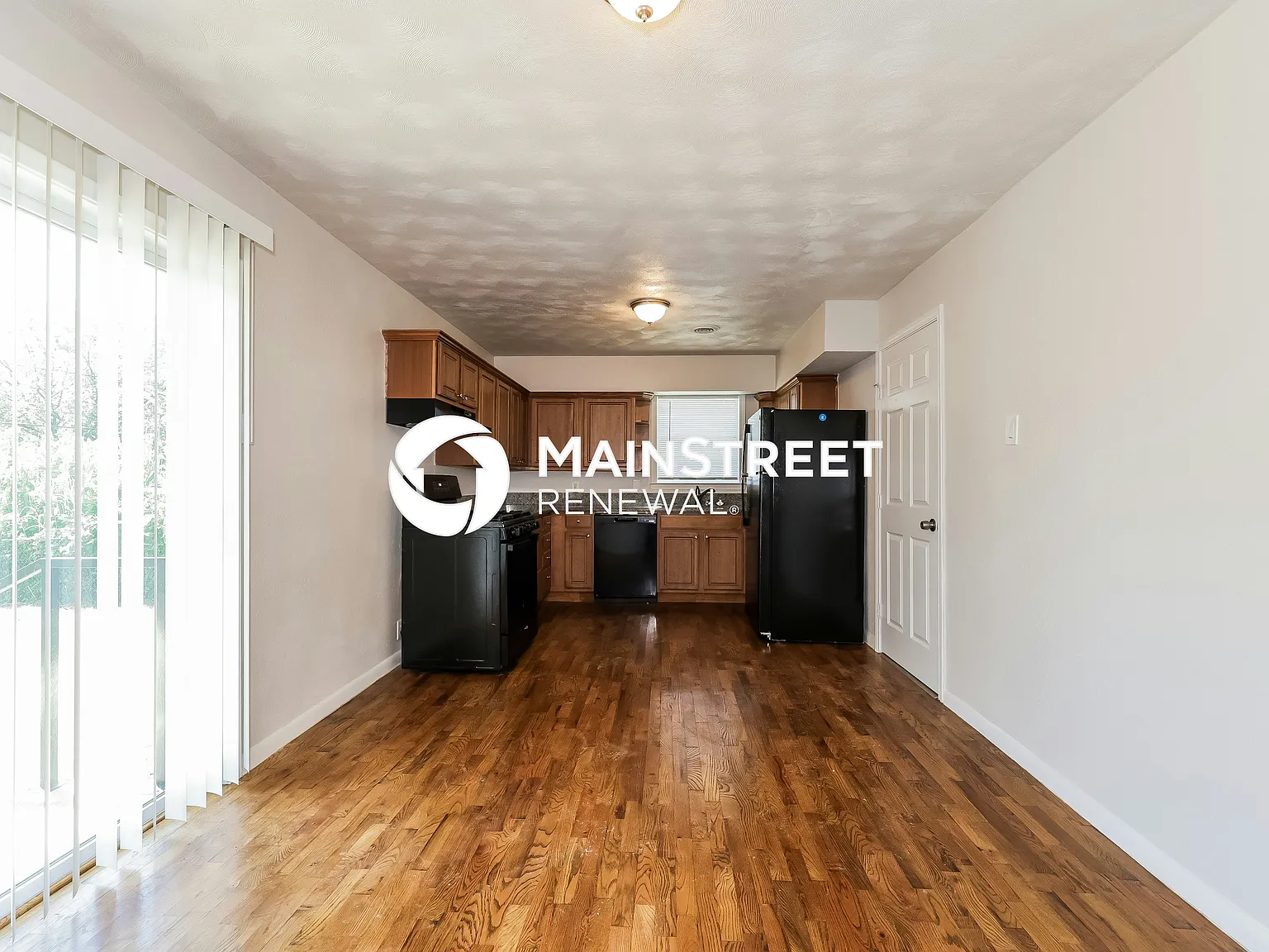 2928 Mark Twain Dr — Photo 3
