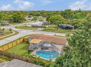 1592 Sea Breeze Ln, Melbourne, FL 32935