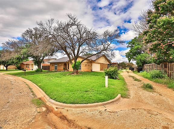 2nd image of 4842 Oaklawn Dr