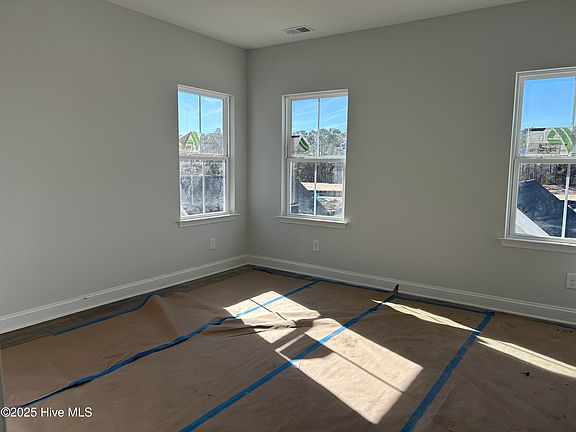 5th image of 348 Longhill Drive