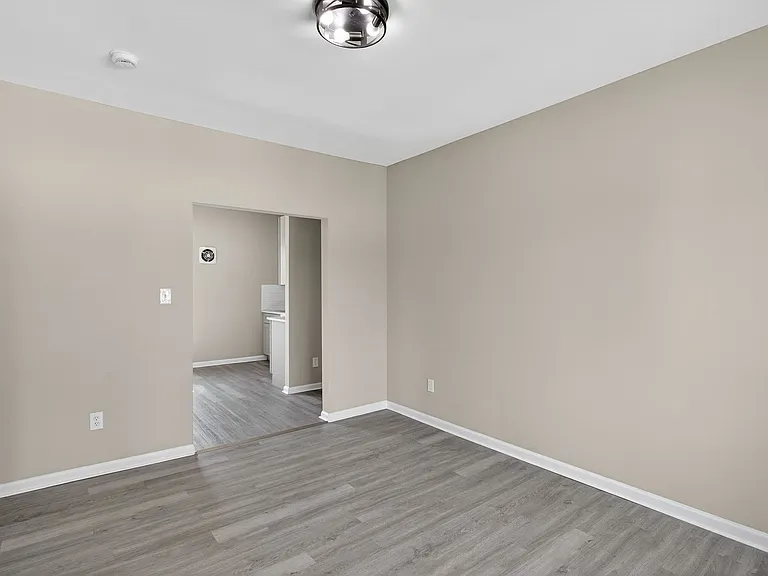 378 Grand St — Photo 12