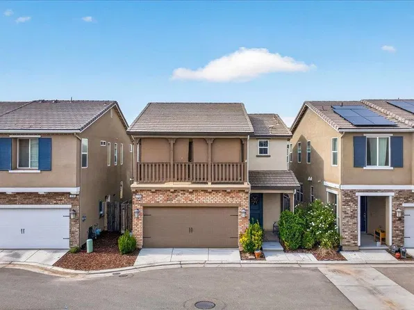 116 Aria Ave S, Madera, CA 93636