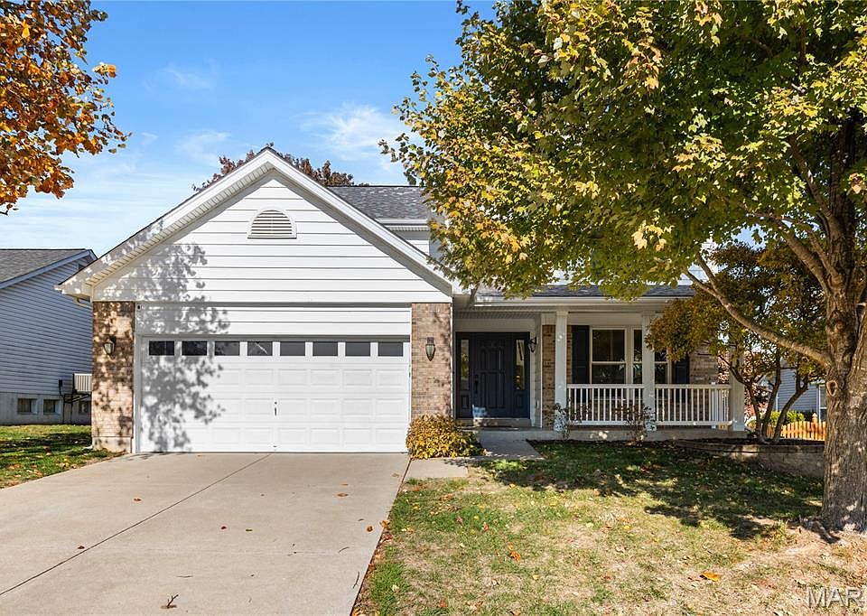 1st image of 880 Chestnut Oak Dr