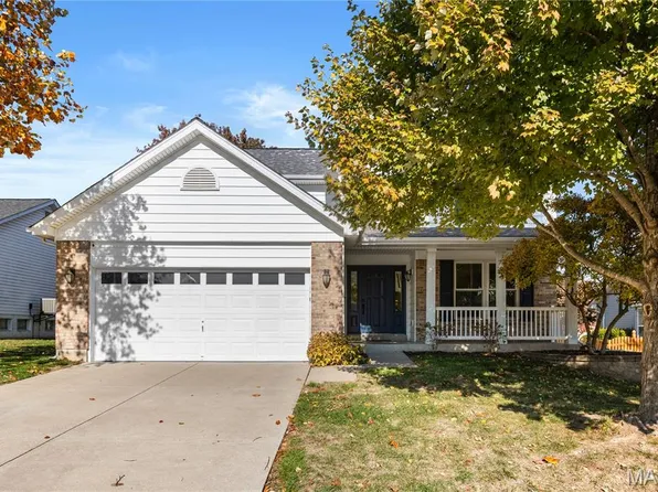 880 Chestnut Oak Dr, Saint Charles, MO 63303