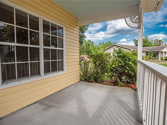 4th image of 7817 Rolling Grove Dr E
