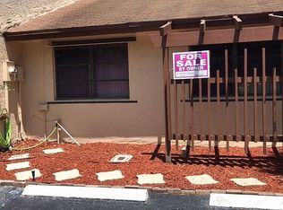 1671 NW 96th Ter, Pembroke Pines, FL 33024