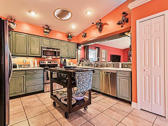4th image of 1312 Coconut Palm Cir