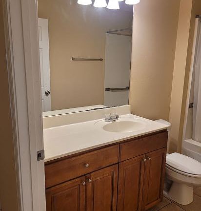 5th image of 16017 Abilene St #C