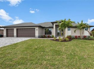 1710 Country Club Blvd, Cape Coral, FL 33990