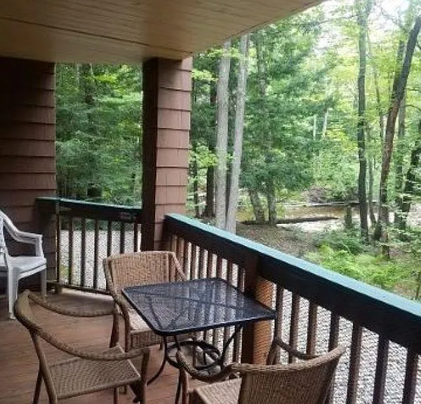 29 Riverfront Dr #255 — Photo 13