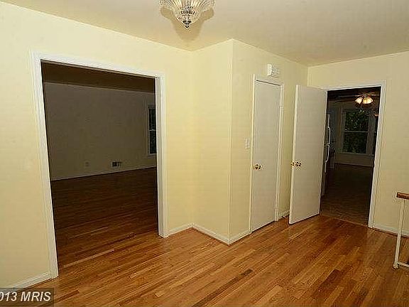 5th image of 7107 Plantation Ln