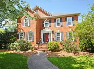 3608 Edgemoor Ct, Clemmons, NC 27012