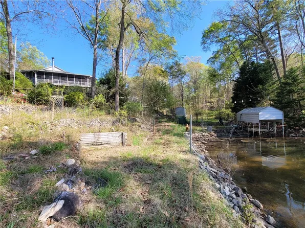 504 Amber Hill Cir, Cross Hill, SC 29332