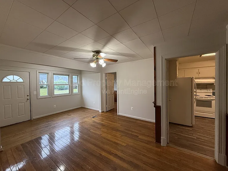 503 Pratt St — Photo 17