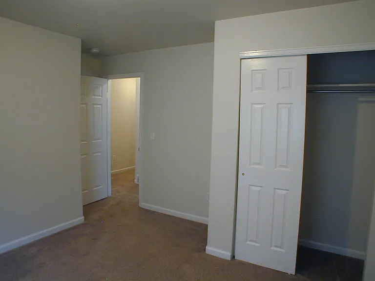 3830 Gregg Way — Photo 8