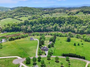 2760 Holston River Dr, Rutledge, TN 37861