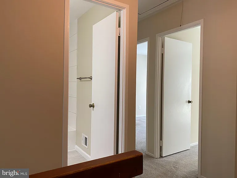 2804 Cambridge Dr — Photo 11