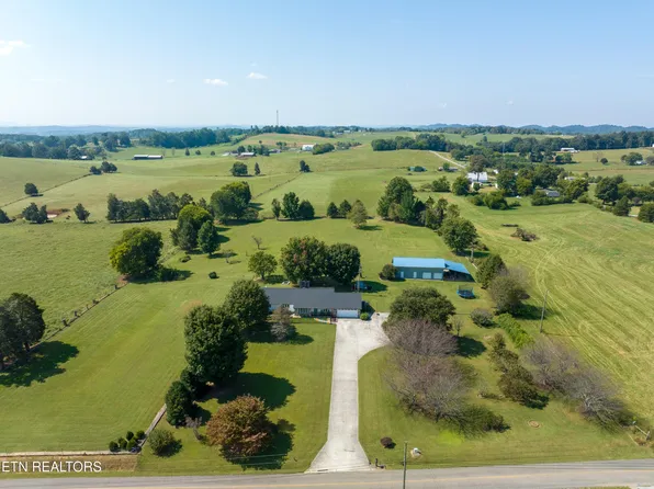 1435 Maple Ln, Greenback, TN 37742