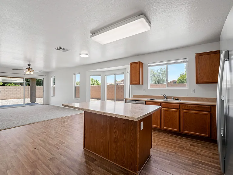 7552 W Nicolet Ave — Photo 16