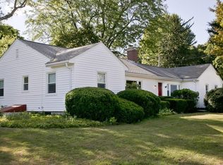 81 Holman St, Shrewsbury, MA 01545