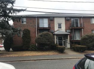 79 Central St APT 4, Waltham, MA 02453