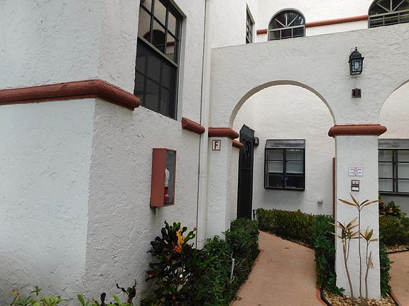3rd image of 5159 Brisata Circle #F