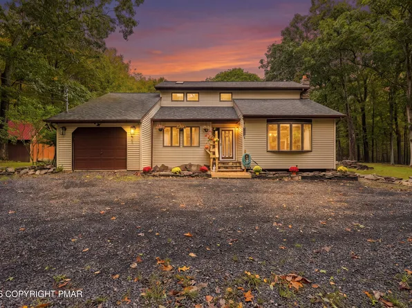 3638 Bristol Cir W, East Stroudsburg, PA 18302