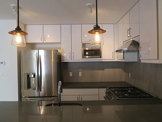 Rented by Alexander Hidalgo, Inc. | media 19