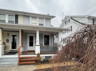 32 H St, Carlisle, PA