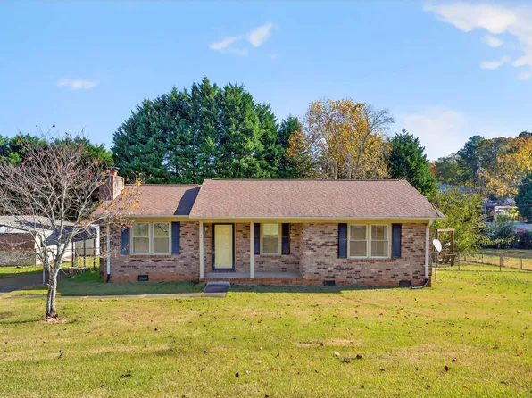 109 Edgewood Ave, Easley, SC 29640