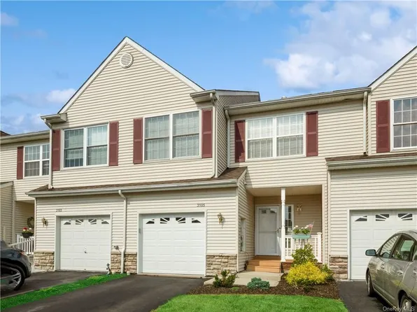 3105 Granite Ct, Wappingers Falls, NY 12590