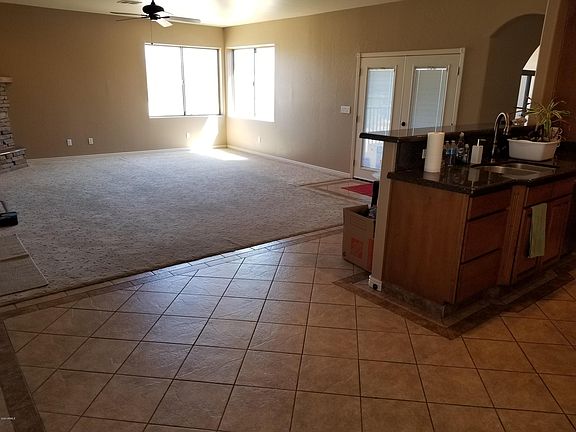 4th image of 850 W Hermosa Dr