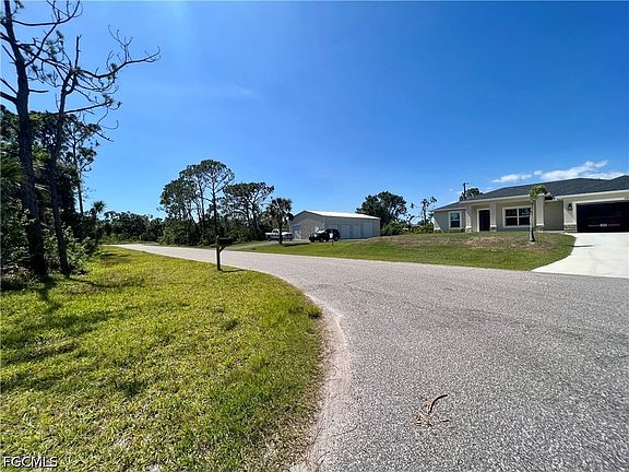 3rd image of 12051 Warden Ave