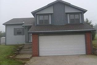 2nd image of 1215 Caroline Ave