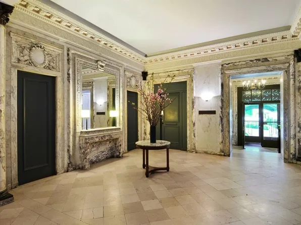 11 West 81st Street image 11 of 12