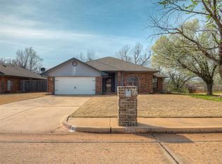 705 Blue Ridge Dr, Edmond, OK 73003