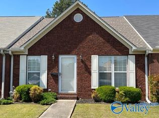 515 College St NW, Hartselle, AL 35640