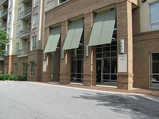 4th image of 711 Cosmopolitan Dr NE