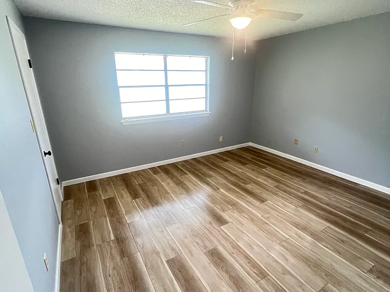 2706 N Ann Arbor Ave — Photo 19
