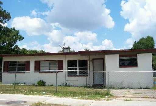 4400 Pine Hills